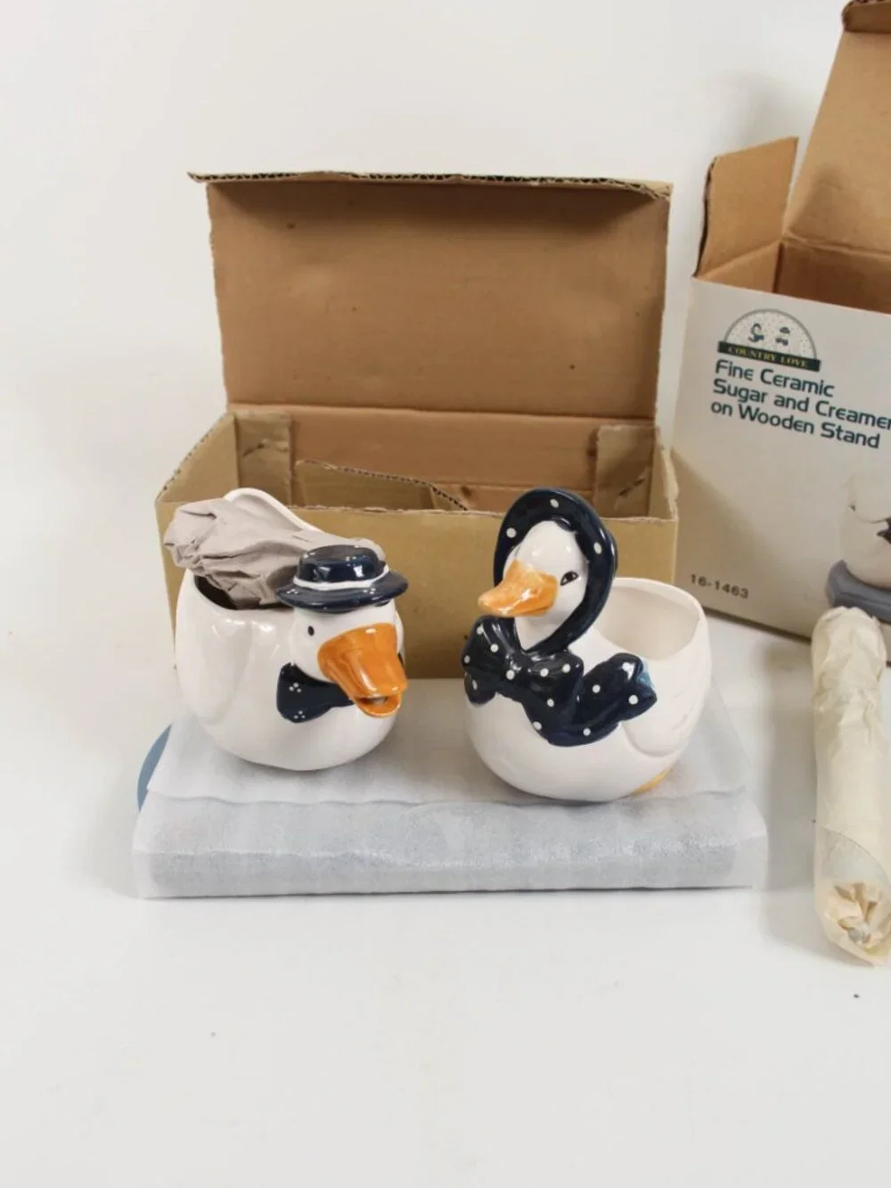 Country Love Ceramic Duck Sugar & Creamer Set Wooden Stand AS IS